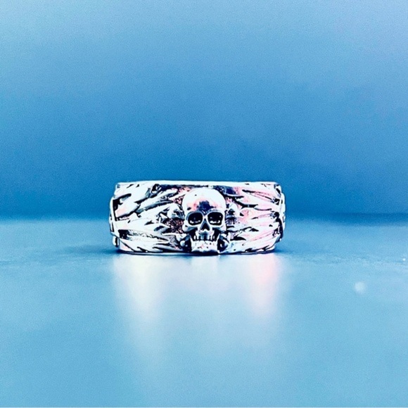 925 Sterling Silver Men's Skull Ring - Picture 1 of 8